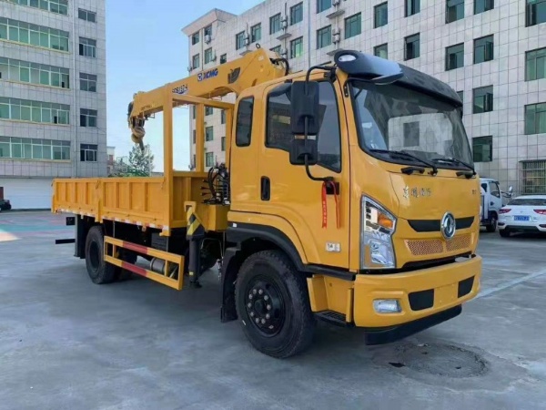 國(guó)六東風(fēng)暢行D1徐工6.3噸四節(jié)直臂吊機(jī)隨車(chē)吊