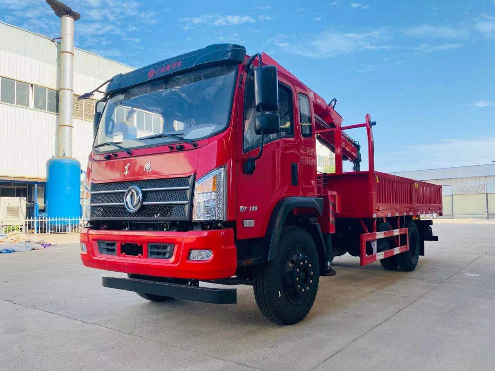 國六東風(fēng)D912長威6.3噸四節(jié)折臂吊機隨車吊